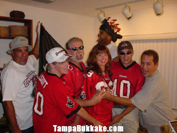 Florida DD gets Bucc'd by the Tampa Bukkake Crew!